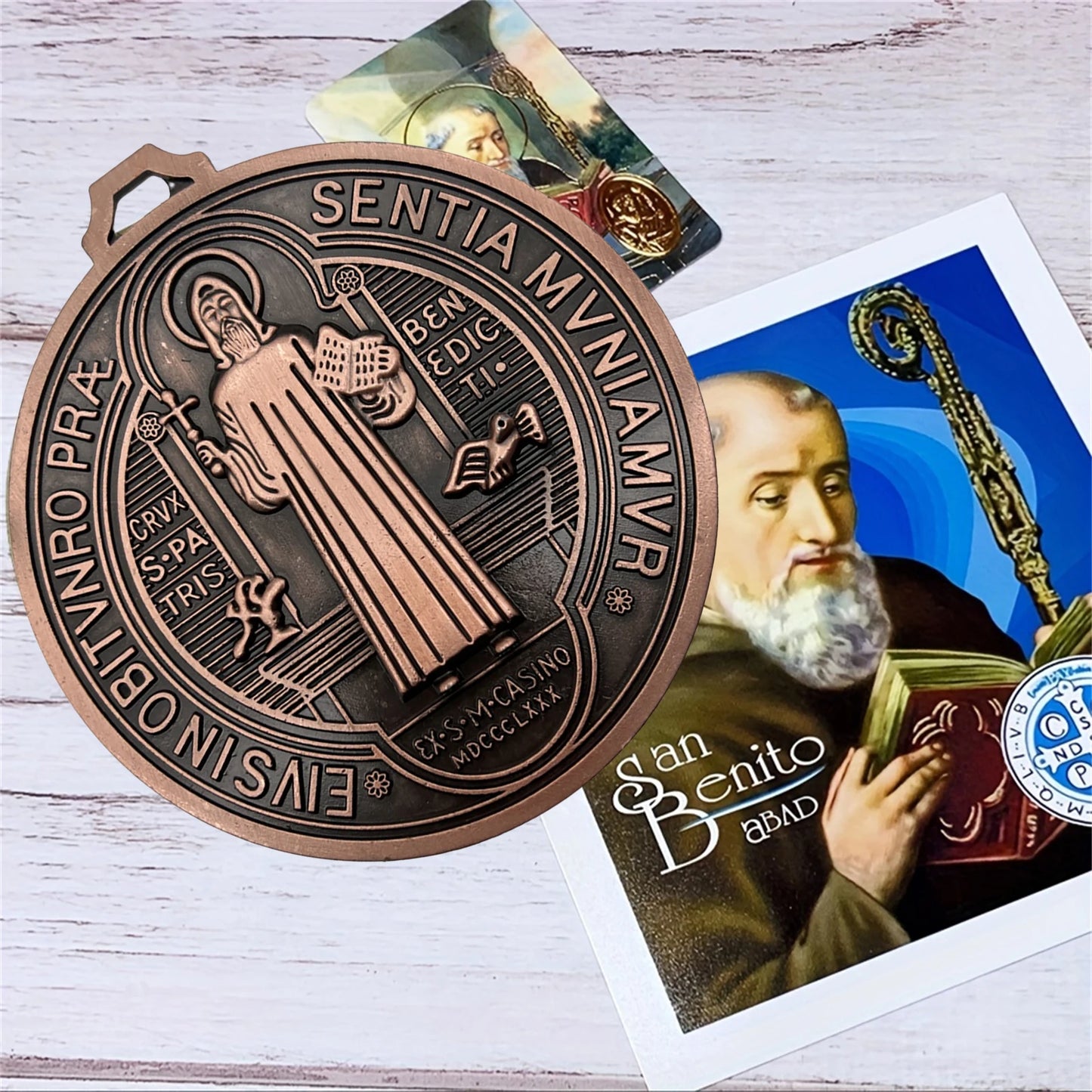 Medalha de São Bento Prata para Parede