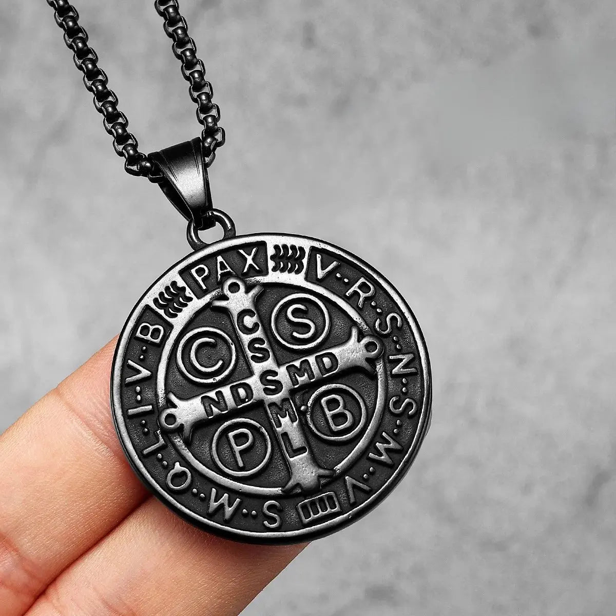 Colar Masculino Medalha de São Bento Preto
