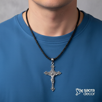 Colar de Prata 925 com Cruz de São Bento
