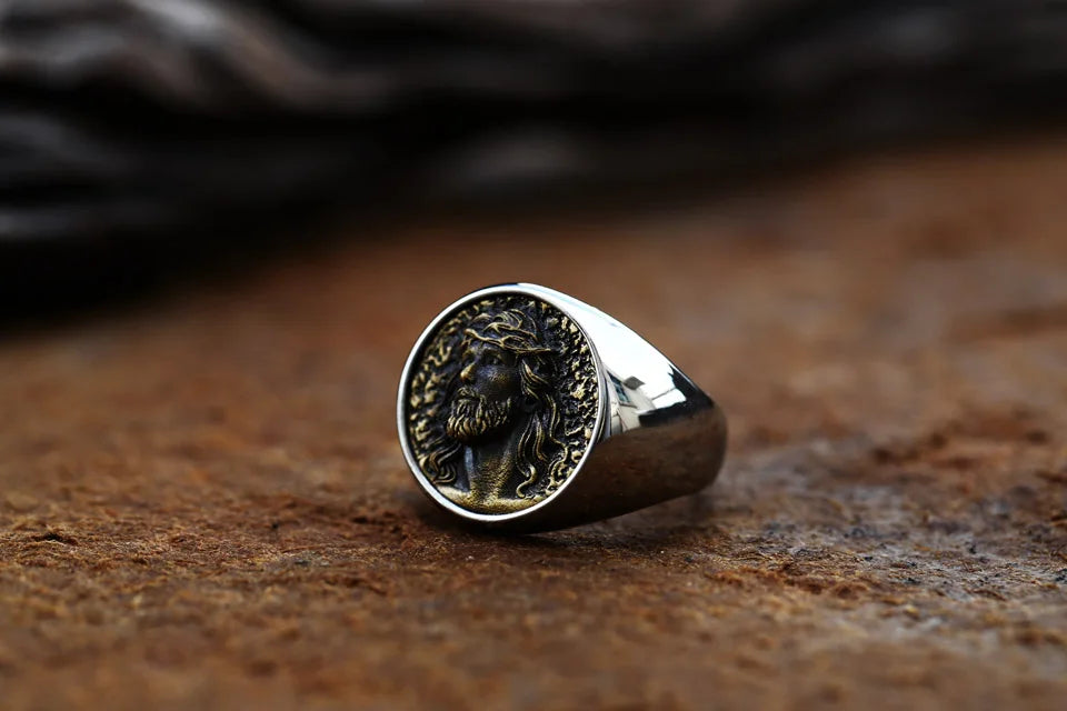 Anel Divino Sacrifício - Alta Qualidade e Estilo Religioso