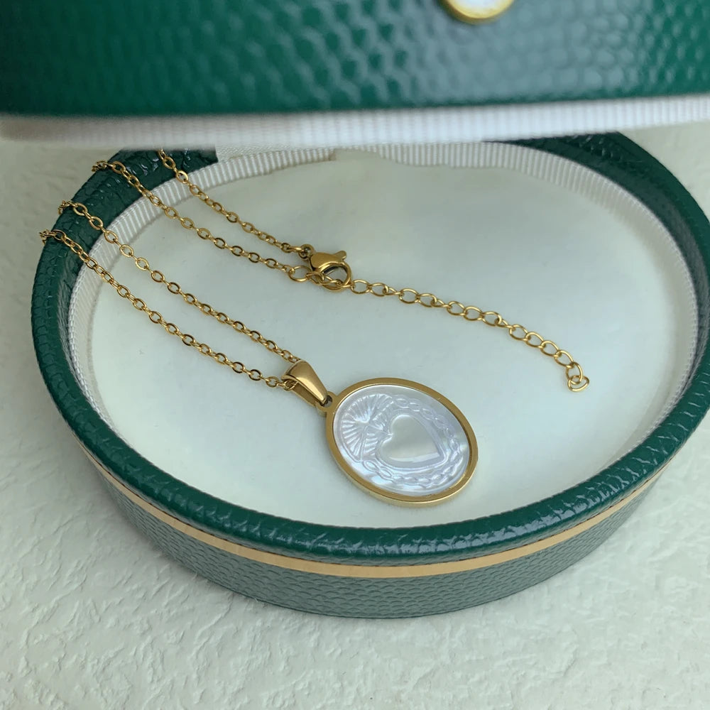 Colar Sagrado Coração de Jesus