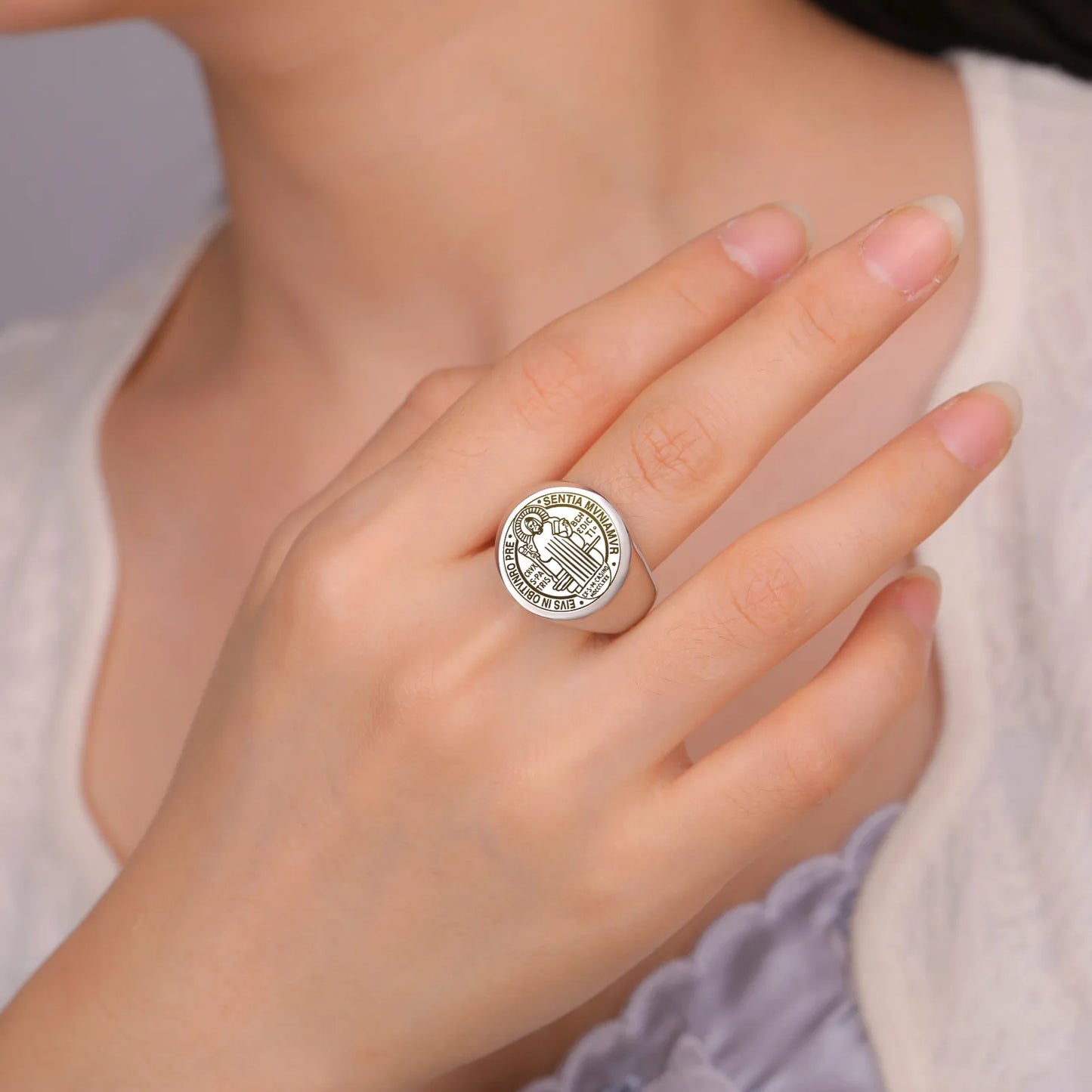 Anel São Bento Prata