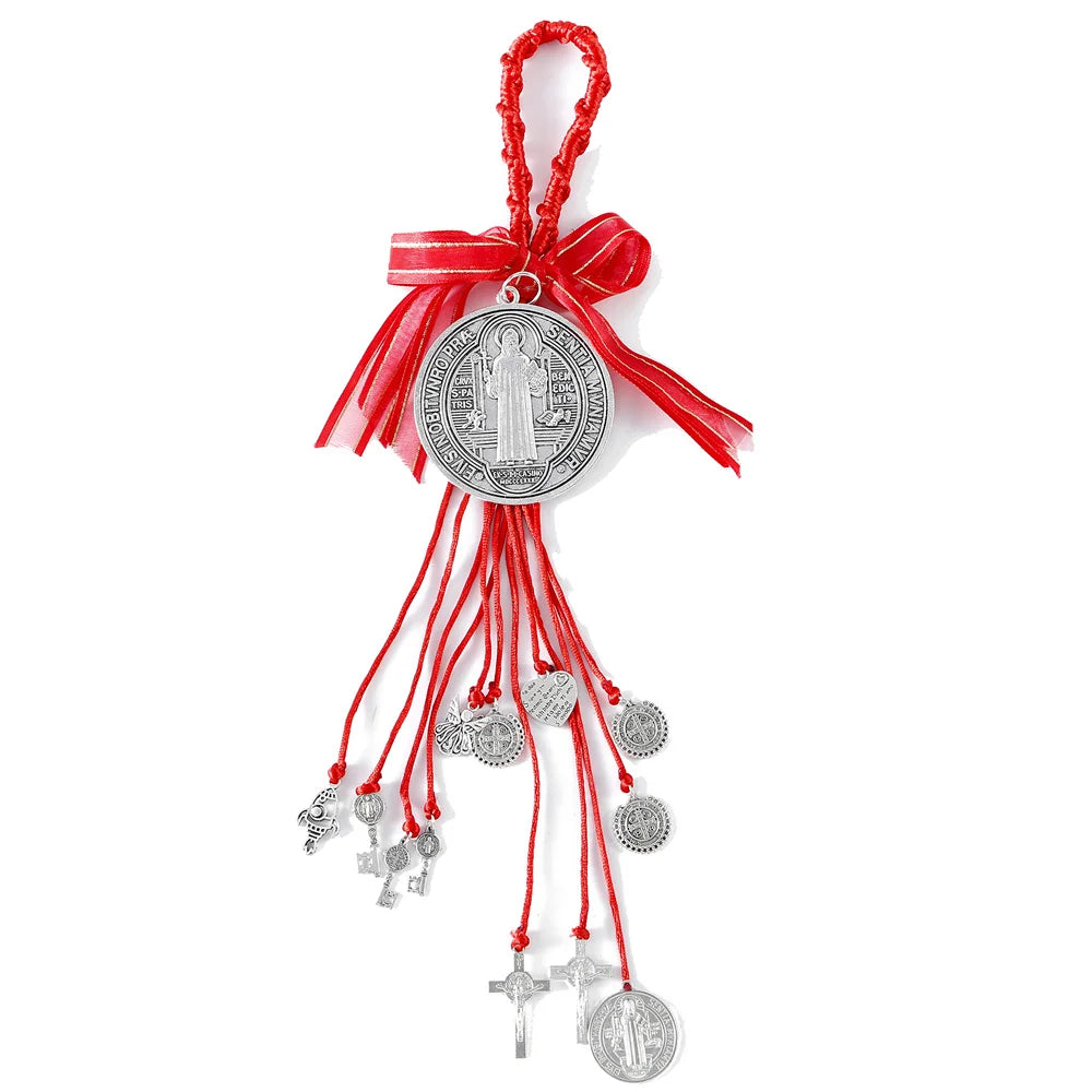 Ornamento para Porta Medalha de São Bento – Um Símbolo de Fé e Paz para o Seu Lar