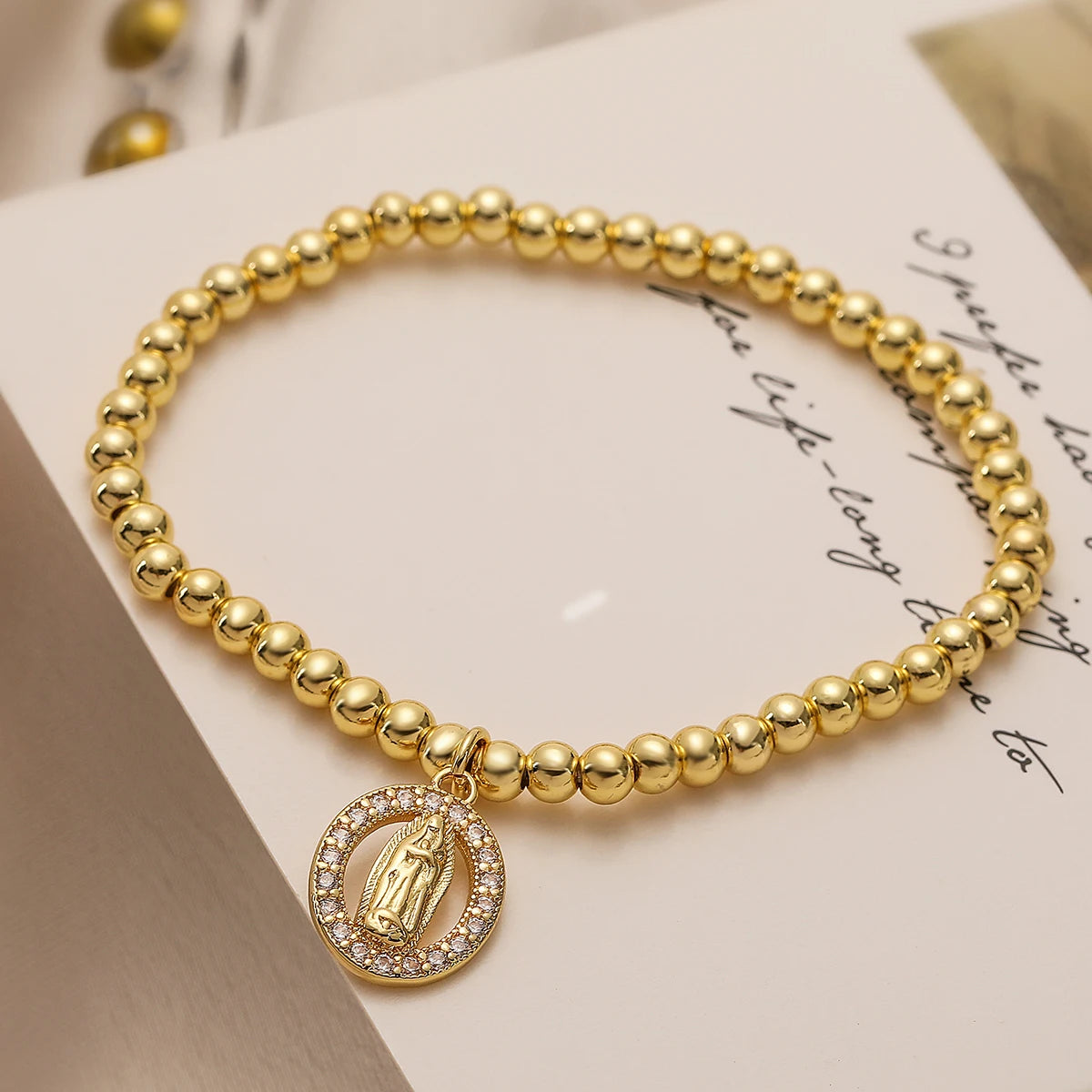 Pulseira Banhada a Ouro com Pingente de Nossa Senhora de Guadalupe