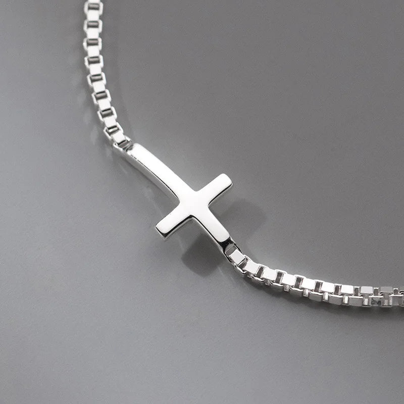 Pulseira Feminina Cruz em Prata Esterlina 925