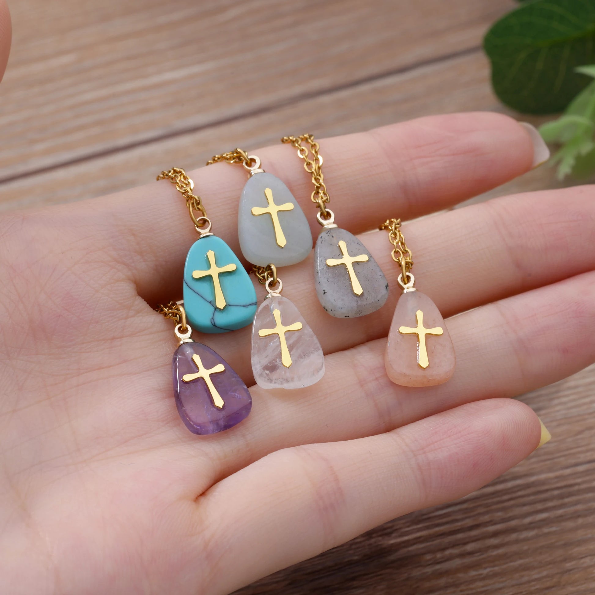 Colar Cruz de Pedra Natural em Aço Inoxidável