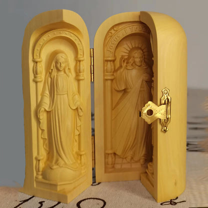 Escultura Pequena Sagrada Família de Madeira - Tradição e Beleza
