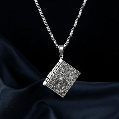 Colar Pingente Bíblia Vintage em Aço Inoxidável