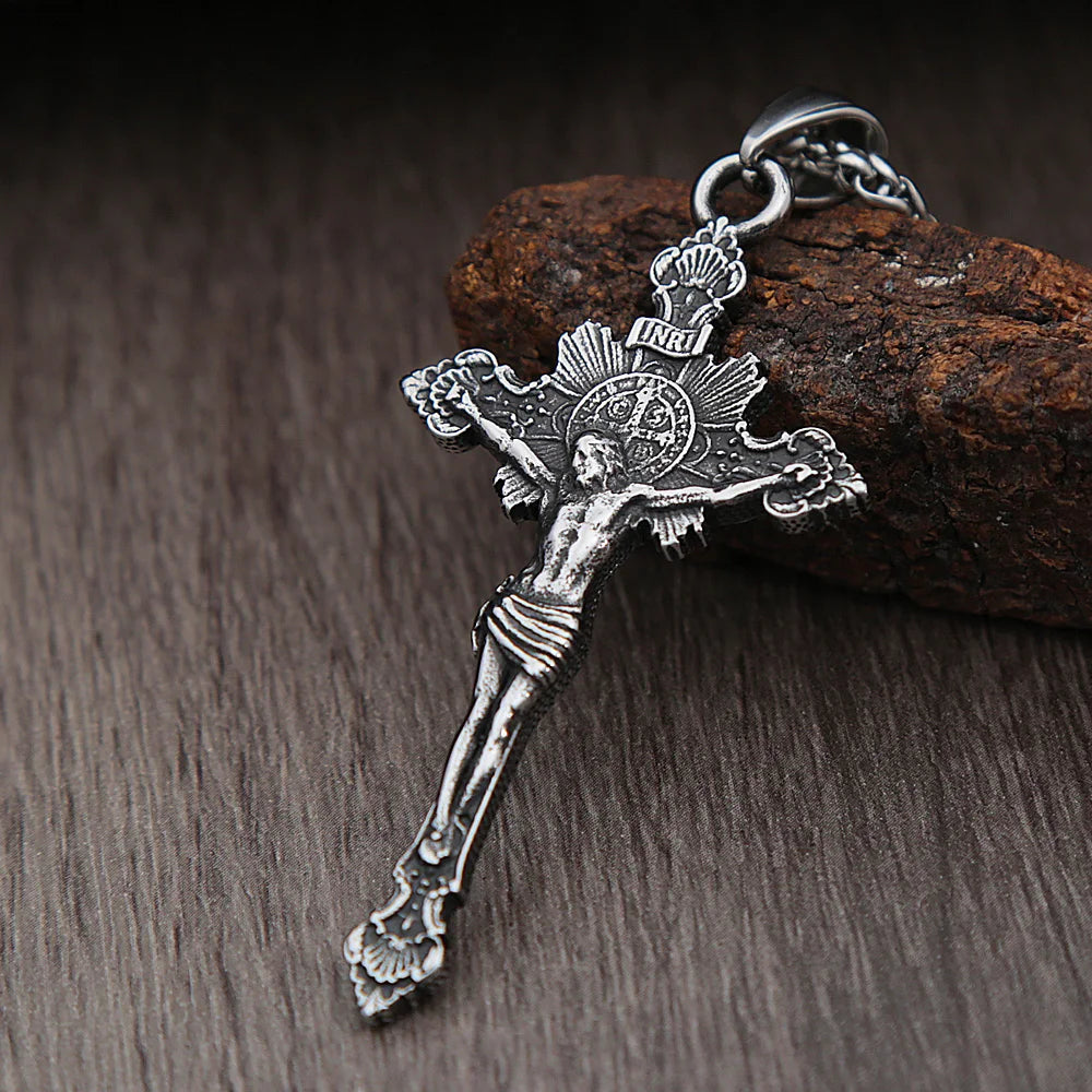 Colar Masculino Vintage Cruz de São Bento em Aço Inoxidável 316L