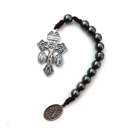 Mini Terço Dezena de São Miguel com Cruz do Perdão e Contas de Hematita