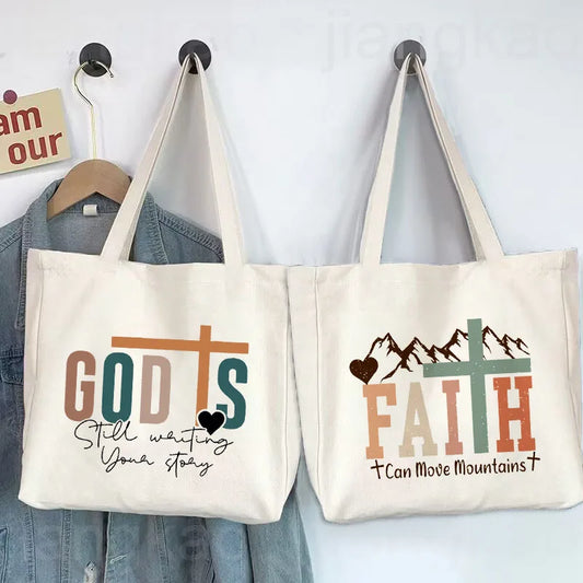 Bolsa Feminina de Lona com Estampa Cristã e Zíper