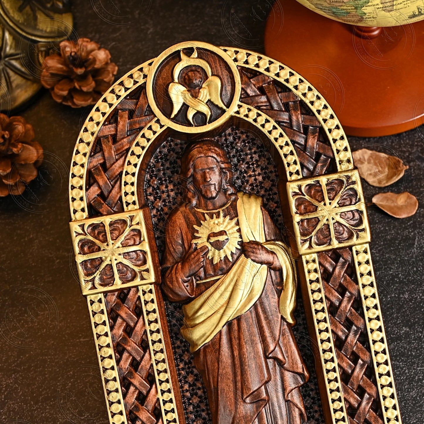 Escultura de Madeira Sagrado Coração de Jesus para Decoração de Mesa