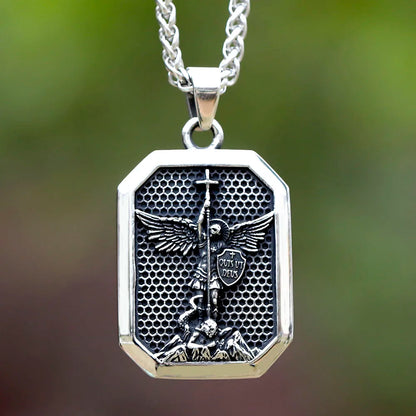 Colar Masculino Prateado Octogonal São Miguel em Aço Inoxidável