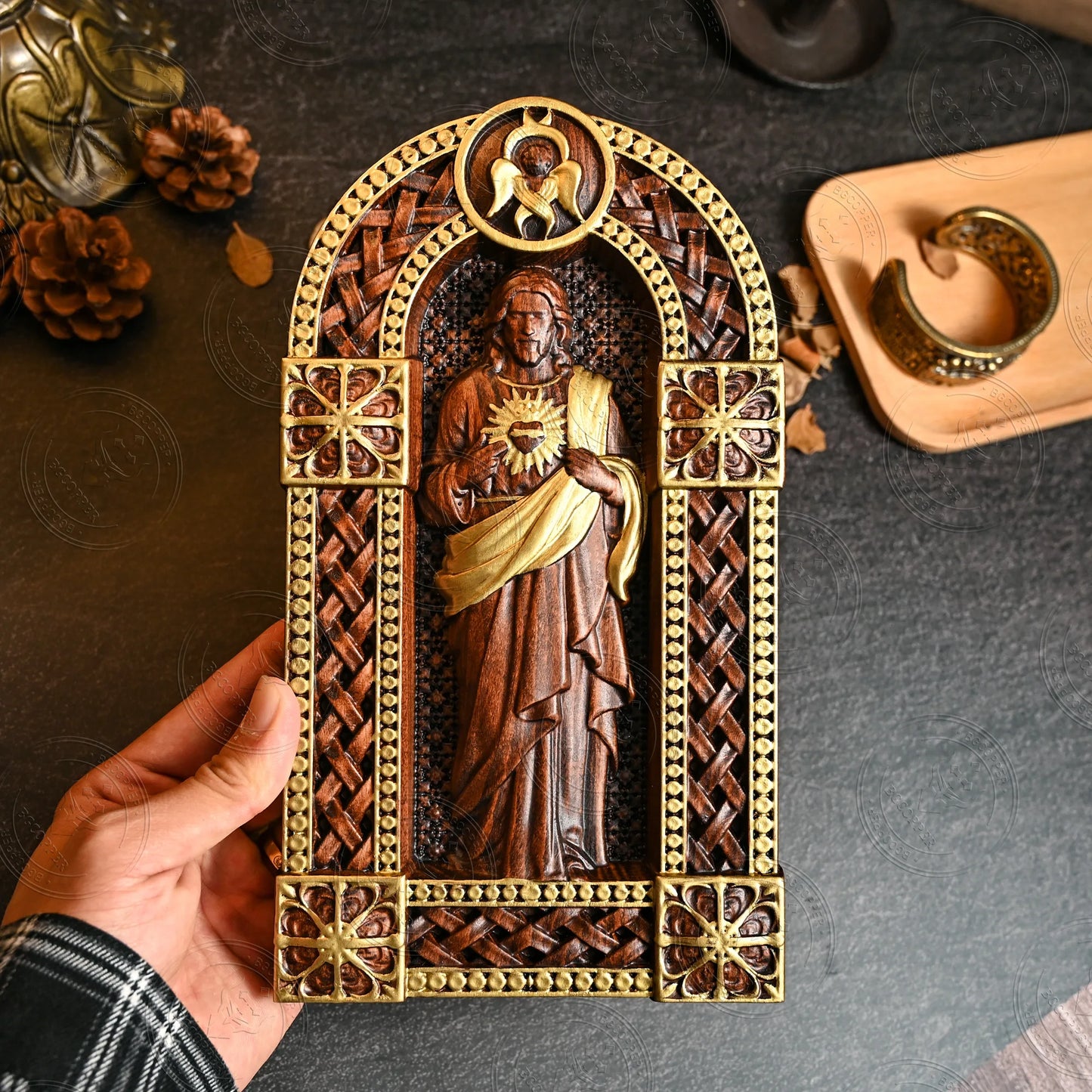 Escultura de Madeira Sagrado Coração de Jesus para Decoração de Mesa