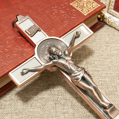 Crucifixo com Medalha de São Bento