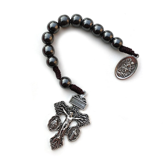 Mini Terço Dezena de São Miguel com Cruz do Perdão e Contas de Hematita