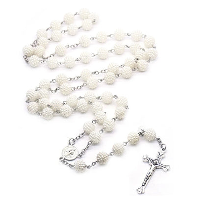 Terço de Contas Brancas com Entremeio de São Bento