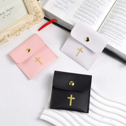 Bolsa Porta Terço em Couro com Cruz Dourada