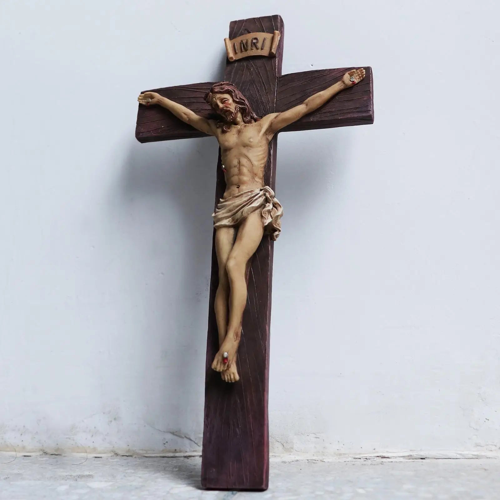 Resina crucifixo Jesus Christ Cross estátua, estatueta, presentes perfeitos para carro, casa, decoração da capela, coletivo