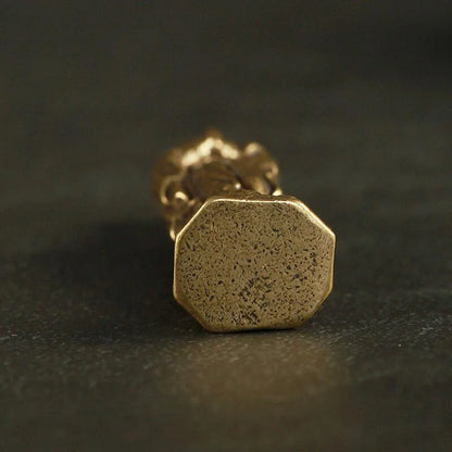 Imagem de Nossa Senhora de Lourdes de Cobre 5,5cm – Fé e Devoção em Cada Detalhe