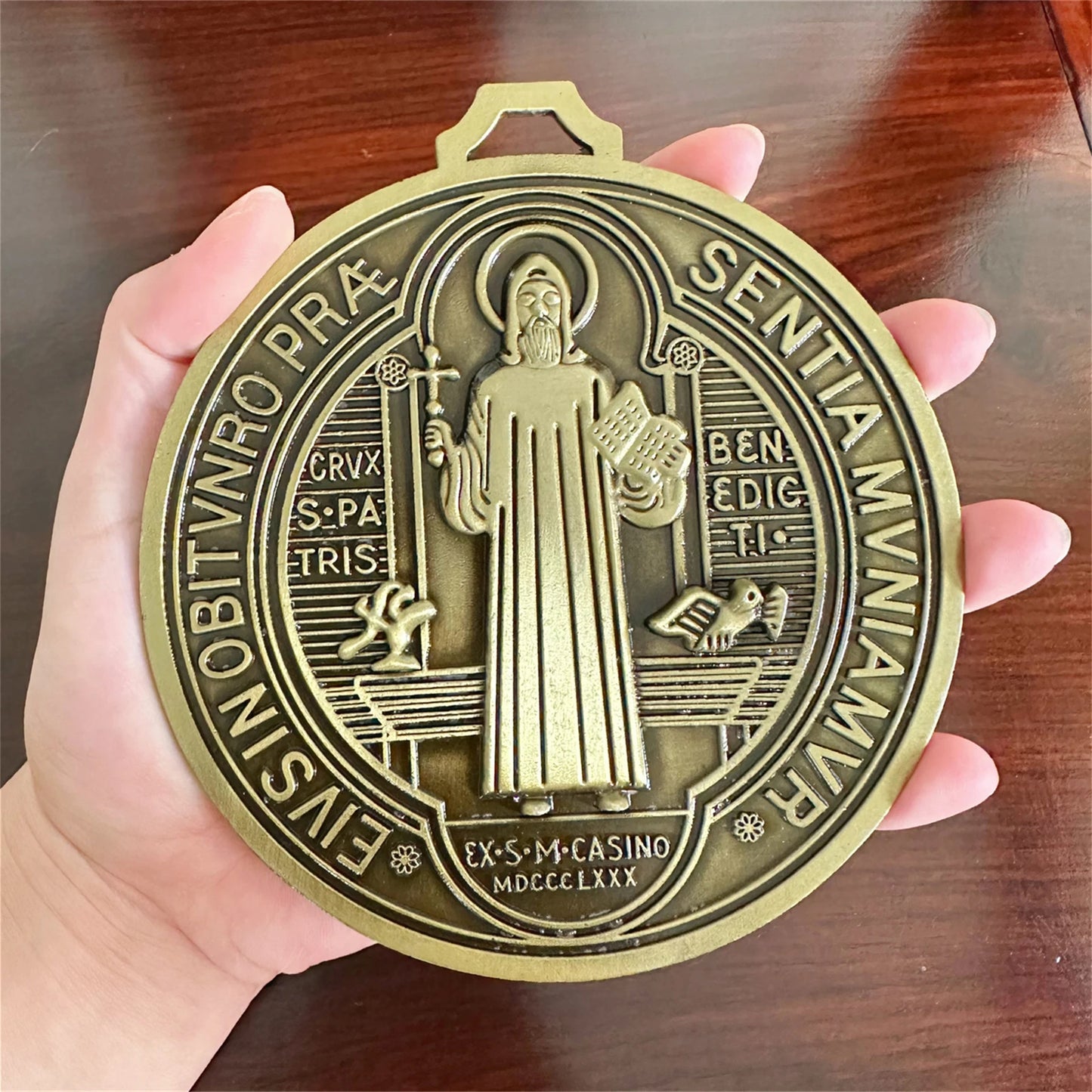 Medalha de São Bento Prata para Parede