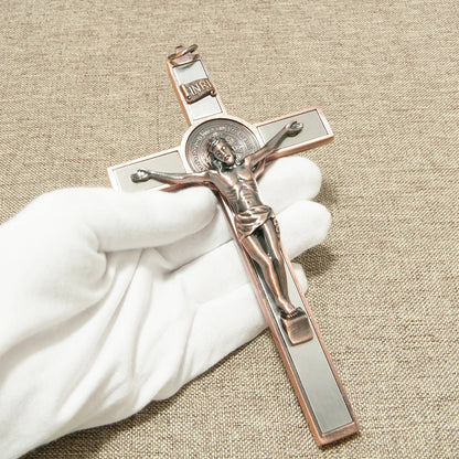 Crucifixo com Medalha de São Bento