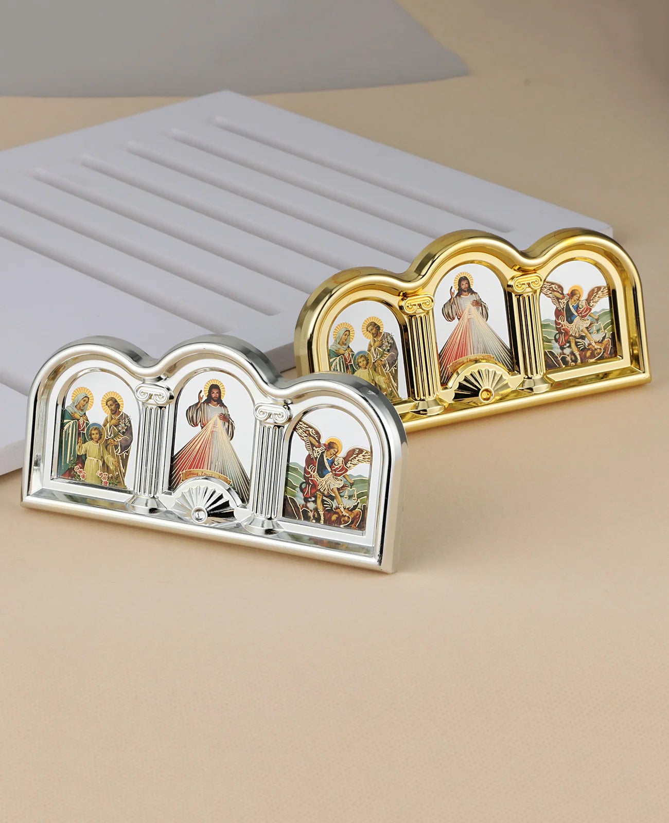 Marco de imagem católica divina misericórdia jesus cristo família sagrada são michael tríptico ícones adesivo mesa oração casa decoração da igreja