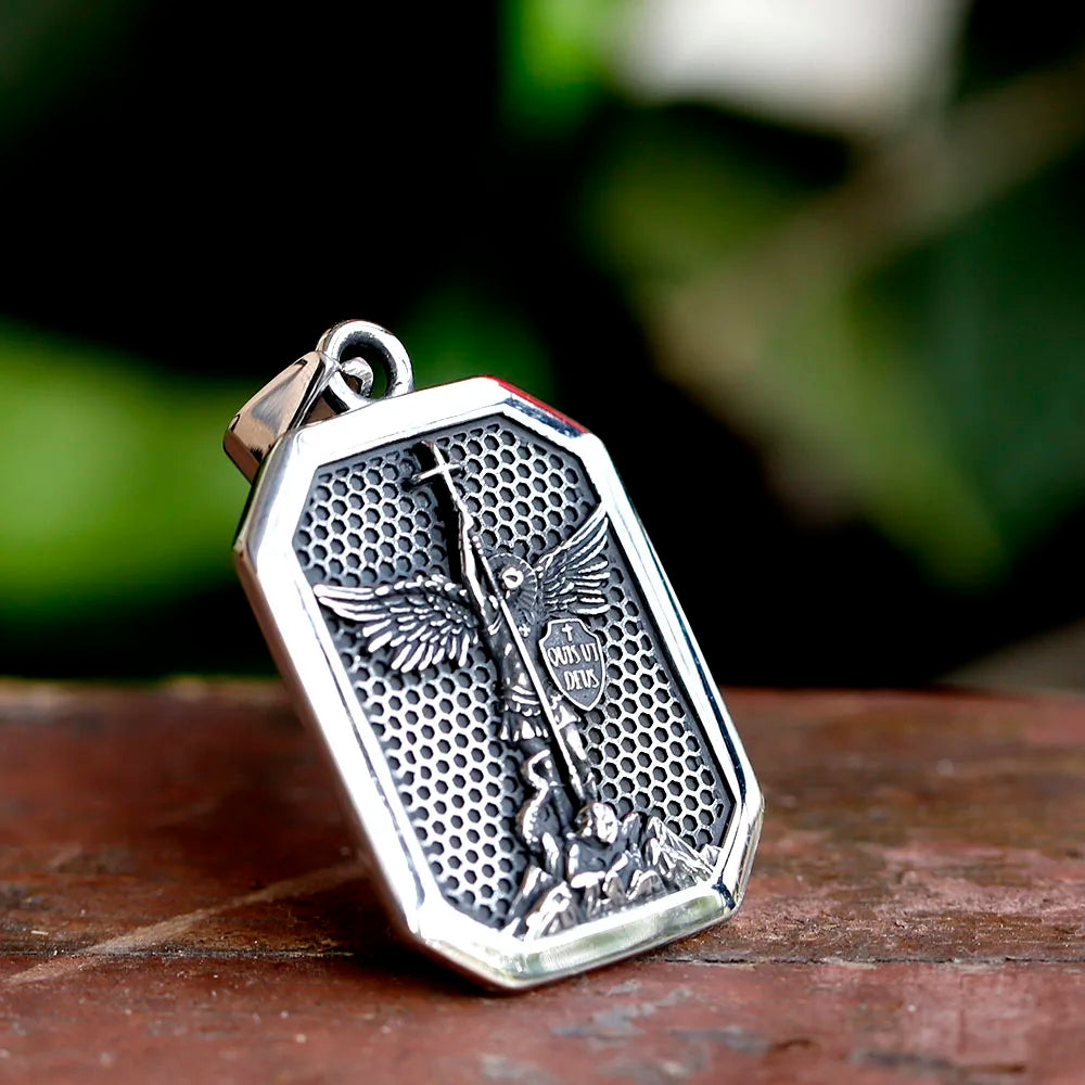 Colar Masculino Prateado Octogonal São Miguel em Aço Inoxidável