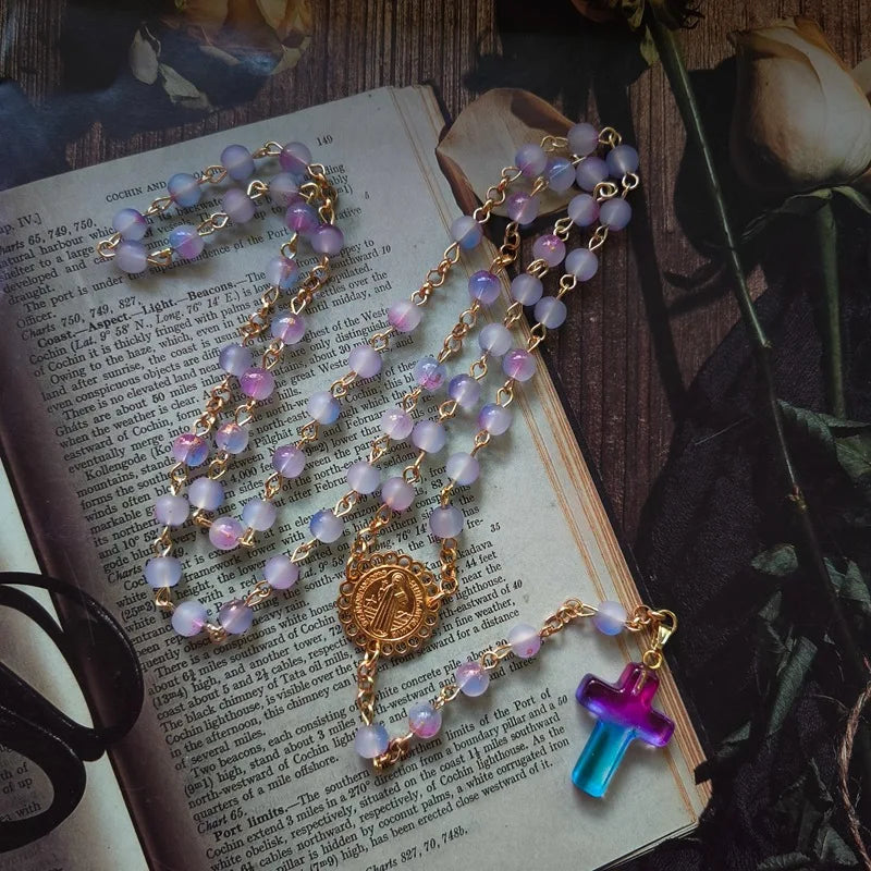 Terço de São Bento com Contas de Vidro Degradê