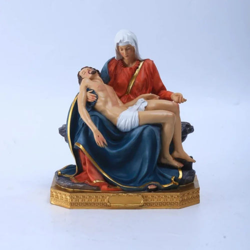 Imagem de Nossa Senhora da Piedade em Resina – Amor e Compaixão Materna