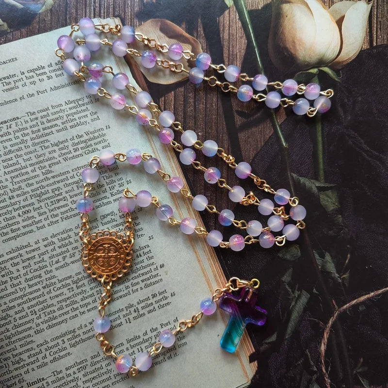 Terço de São Bento com Contas de Vidro Degradê