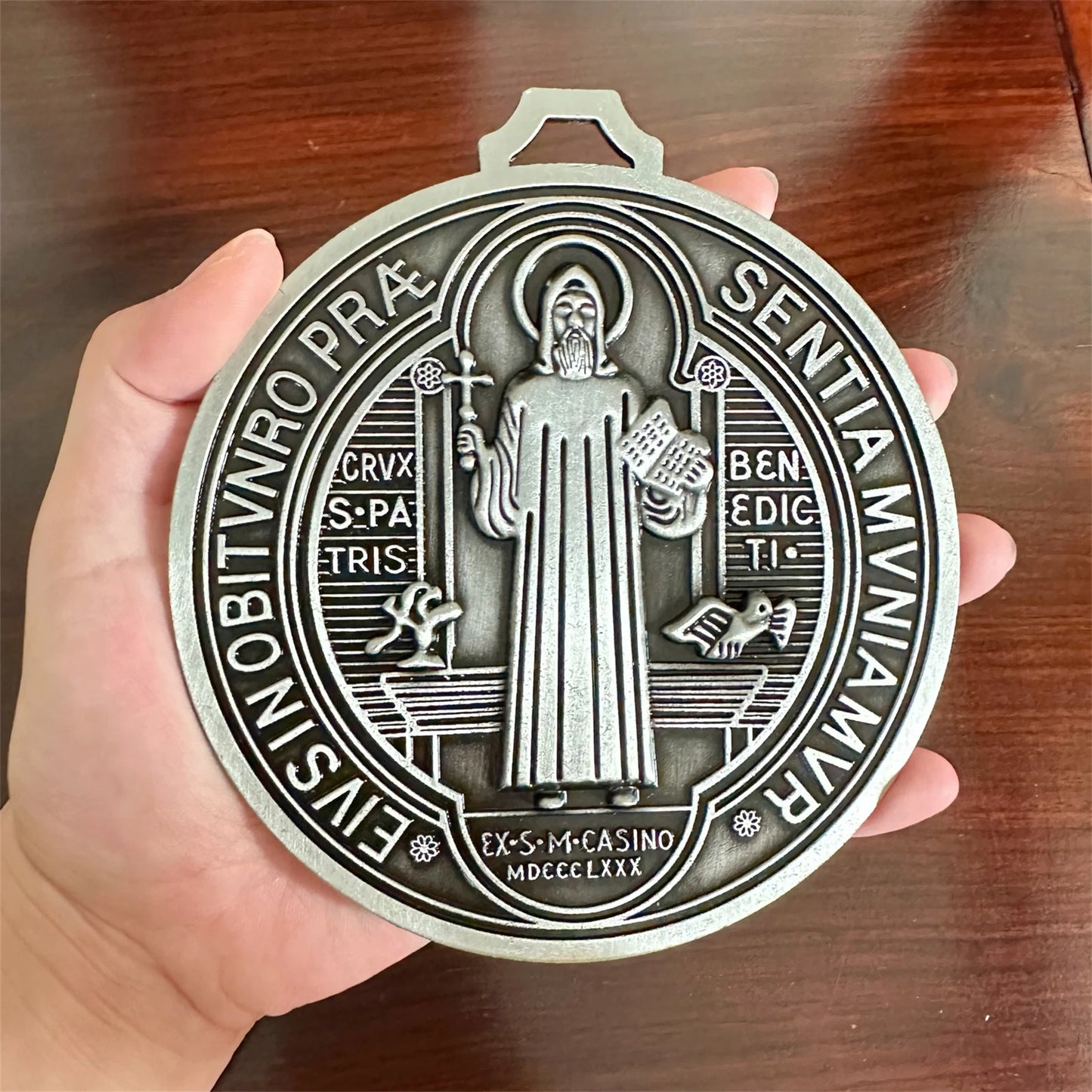 Medalha de São Bento Prata para Parede