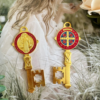 Chave Dupla Face São Bento 12cm – Elegância e Tradição