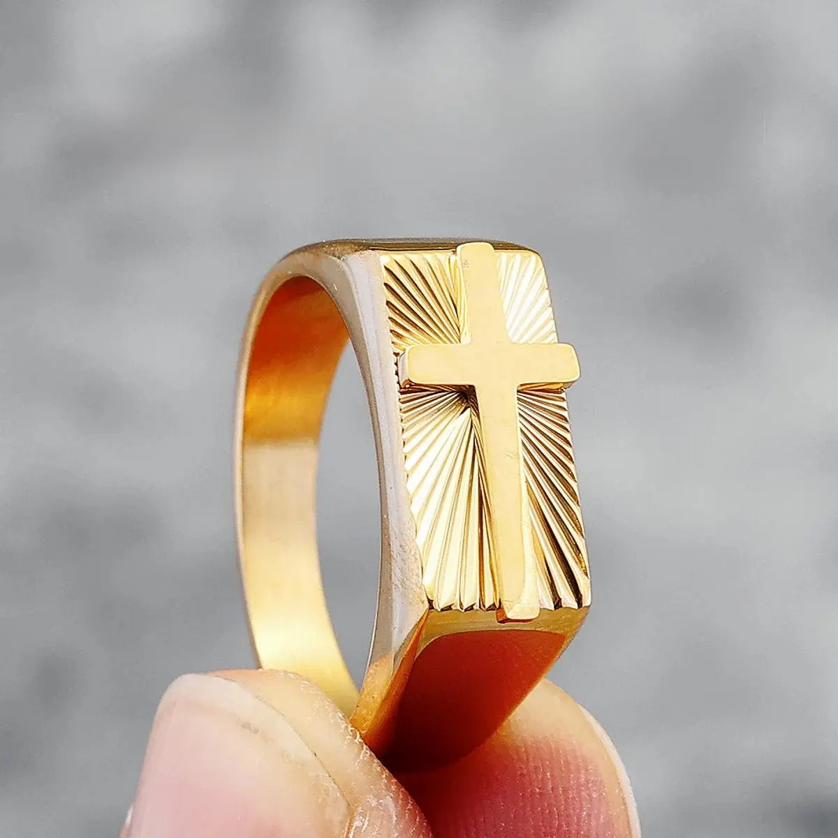 Anel Cruz Esculpida em Aço Inoxidável 316L para Homens