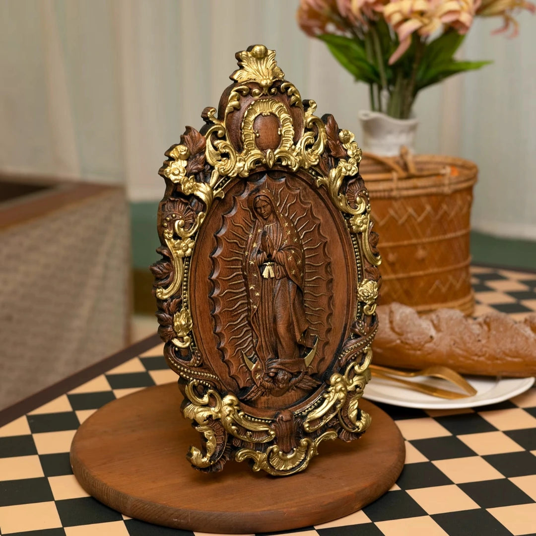 Imagem de Nossa Senhora de Guadalupe em Madeira de Faia Europeia 50cm
