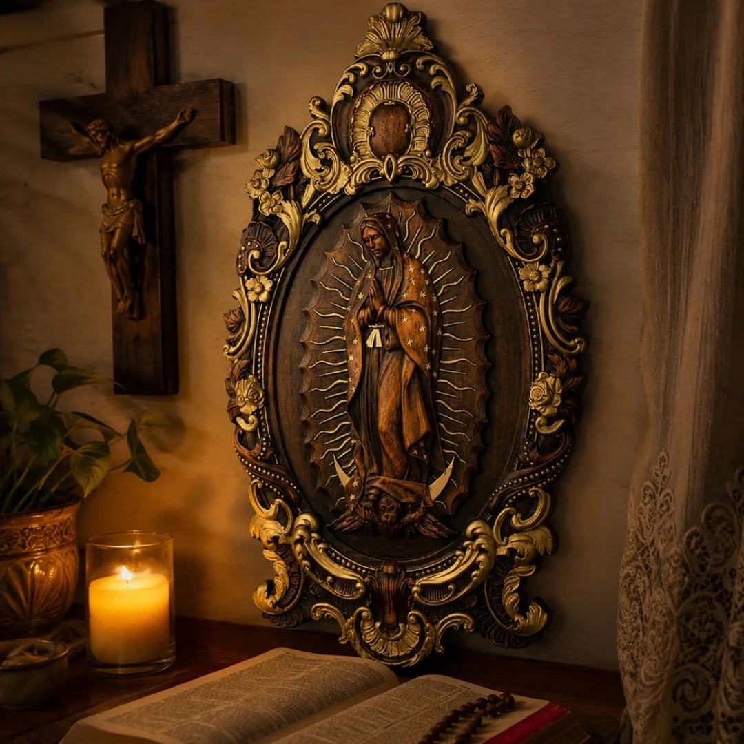 Imagem de Nossa Senhora de Guadalupe em Madeira de Faia Europeia 50cm