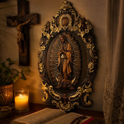 Imagem de Nossa Senhora de Guadalupe em Madeira de Faia Europeia 50cm