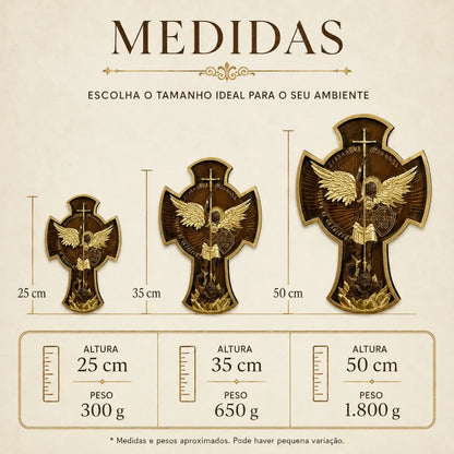 Imagem de São Miguel Arcanjo em Madeira de Faia Europeia com Detalhes Dourados