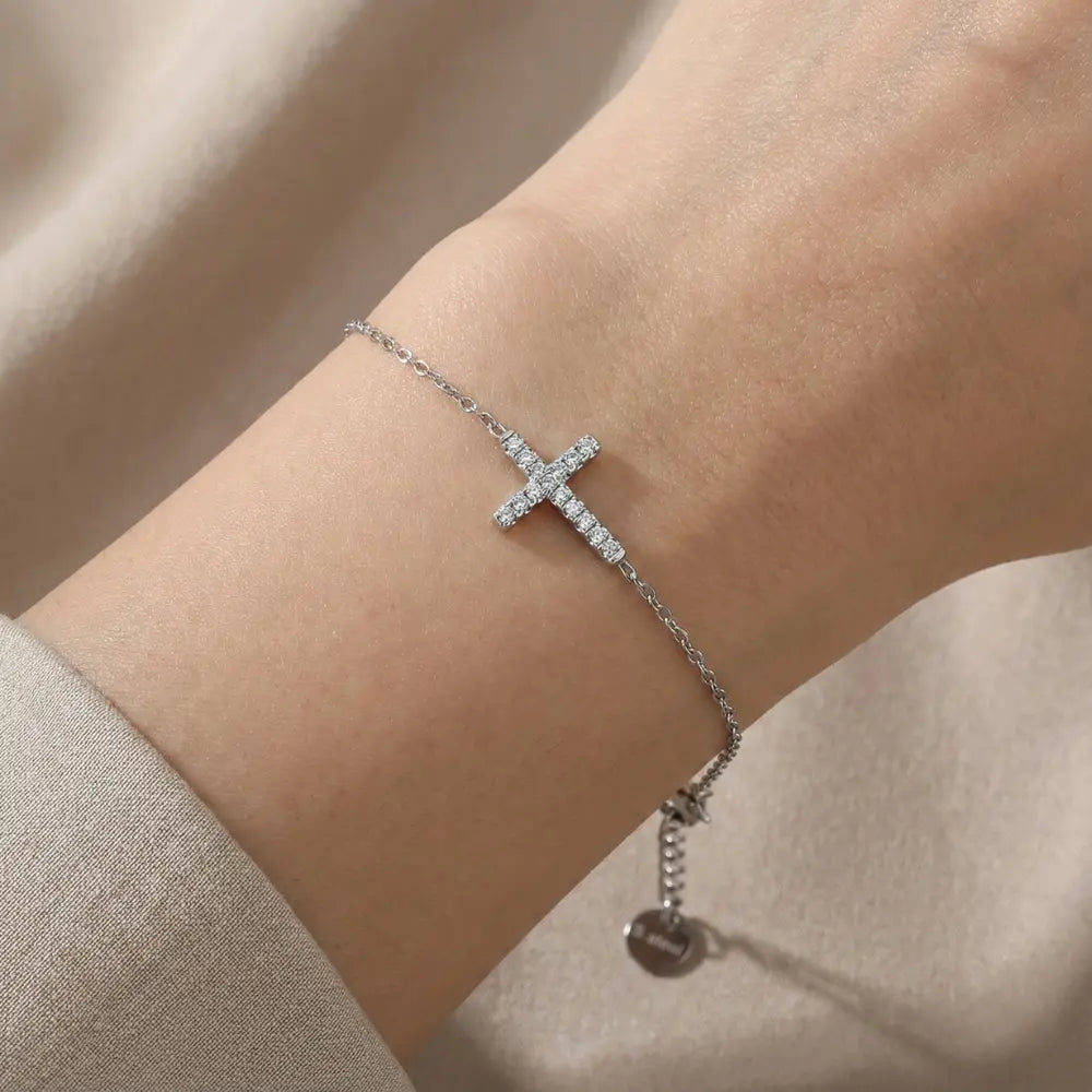 pulseira feminina com cruz