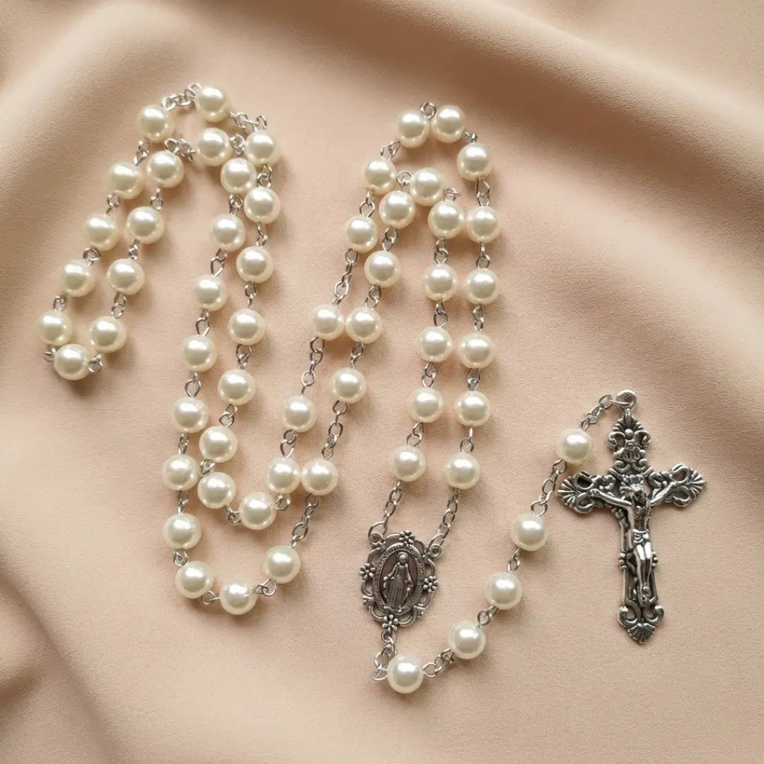 terço de pérola, terço branco, terço feminino, colar terço feminino, terço de nossa senhora das graças