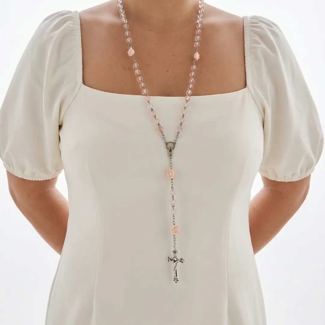 Terço Feminino de Nossa Senhora de Lourdes Modelo Massabielle Rosa